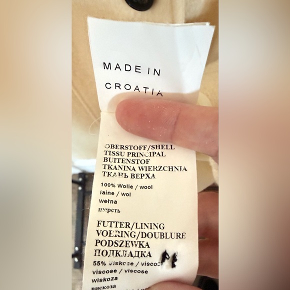 🐻‍❄️NWOT cream boiled wool car coat! Giving J. Crew preppy vibes!🐻‍❄️ - Picture 5 of 6